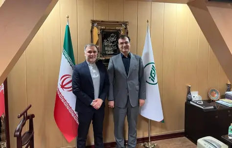 نشست صمیمانه دکتر ماجدی با مدیرعامل بیمه البرز نشست صمیمانه دکتر ماجدی با مدیرعامل بیمه البرز