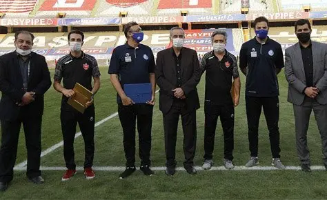تقدیر از پزشکان پرسپولیس و استقلال پیش از آغاز شهرآورد تقدیر از پزشکان پرسپولیس و استقلال پیش از آغاز شهرآورد
