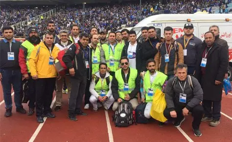 امدادرسانی پزشکان و پزشکیاران هیات فوتبال در آزادی امدادرسانی پزشکان و پزشکیاران هیات فوتبال در آزادی