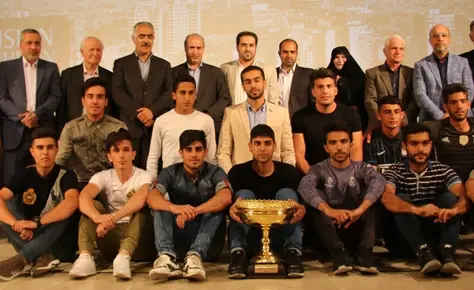 مراسم اهدای جام قهرمانان سال 96 برگزار شد مراسم اهدای جام قهرمانان سال 96 برگزار شد