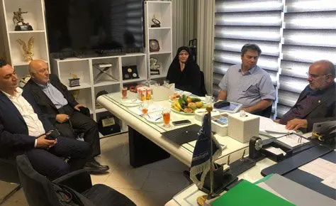 عضو هیات رئیسه فدراسیون از هیات فوتبال بازدید کرد عضو هیات رئیسه فدراسیون از هیات فوتبال بازدید کرد