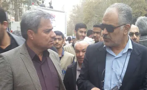 دبیر و کارمندان هیات فوتبال در راهپیمایی 13 آبان شرکت کردند دبیر و کارمندان هیات فوتبال در راهپیمایی 13 آبان شرکت کردند