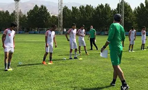 چهارده بازیکن از لیگ تهران به تیم ملی نوجوانان دعوت شدند چهارده بازیکن از لیگ تهران به تیم ملی نوجوانان دعوت شدند