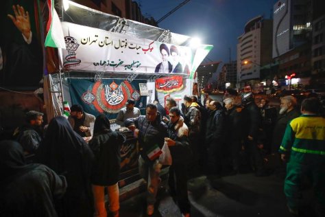 برپایی موکب افظار هیات فوتبال در چهارراه ولیعصر(عج) برپایی موکب افظار هیات فوتبال در چهارراه ولیعصر(عج)