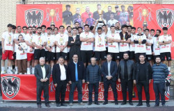 مراسم قهرمانی تیم جوانان شاهين برگزار شد