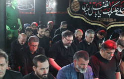 برپایی نماز جماعت ظهر عاشورا در هیات فوتبال استان تهران